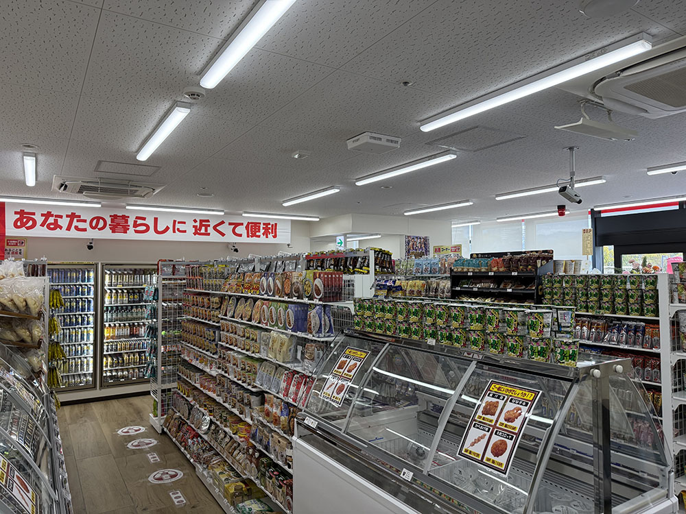 セブン‐イレブン ピースウイング広島店-1